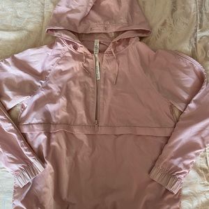 Lululemon windbreaker